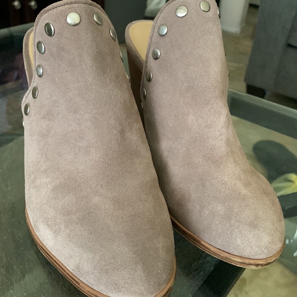 MICHAEL | MICHAEL KORS LOUISE STUDDED SUEDE HEELED MULES - Picture 9 of 11